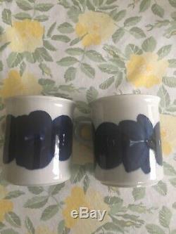 Arabia Anemone Blue 8 Cups/saucers Signed. Vintage Excellent Condition