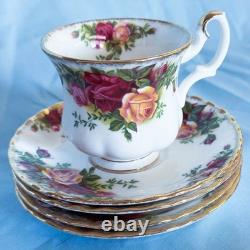 Beautiful Royal Albert Old Country Roses Demitasse Cups and Saucers. Set Of 4