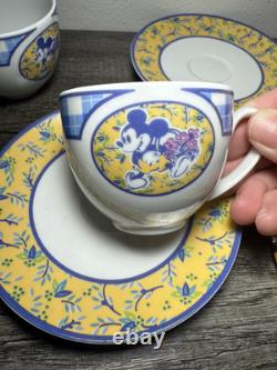 Discontinued 4pc Euro Disney Disneyland Paris Demitasse Cup & Saucers Espresso