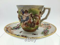 Fine 18th-19th Century Italian Capodimonte Porcelain Demitasse Cup & Saucer