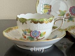 Herend Queen Victoria #711 Set of 2 Demitasse Cups and Saucers Plus 1 Saucer