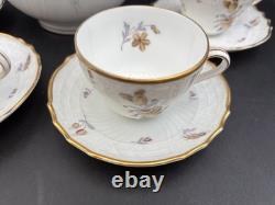Hutschenreuther SAXONY Germany Coffee Pot & (4) Demitasse Cups & Saucers
