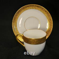 Hutschenreuther Set of 7 Demitasse Cups Saucers 1925-1939 White withEncrusted Gold