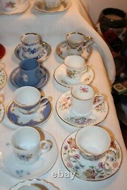 Lot of 22 Danbury Mint Demitasse Cups Saucers Houses of the World Collection