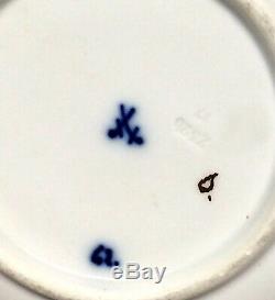 Meissen Gold Encrusted Oak Leaf Porcelain Demitasse Cup & Saucer