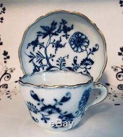 Meissen Zwiebel Muster Porcelain Demitasse Mocha Cup and Saucer
