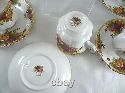 Royal Albert OLD COUNTRY ROSES Bone China (6) Demitasse 4oz Cups & Saucers