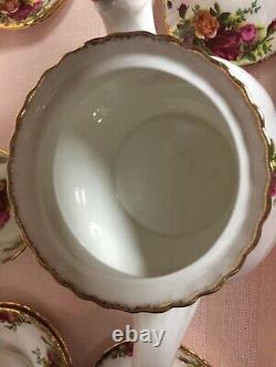 Royal Albert OLD COUNTRY ROSES Teapot Sugar Creamer 8 Demitasse Cup 8 Saucer EUC
