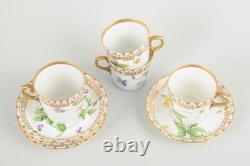 Royal Copenhagen. Four Flora Danica style demitasse cups with saucers. Ca. 1950