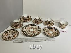 Royal Crown Derby set ofi cups and saucers
