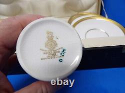 Royal Doulton England ROYAL GOLD H. 4980 Demitasse Cups & Saucers Set 4 with case