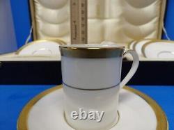 Royal Doulton England ROYAL GOLD H. 4980 Demitasse Cups & Saucers Set 4 with case