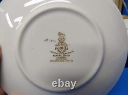 Royal Doulton England ROYAL GOLD H. 4980 Demitasse Cups & Saucers Set 4 with case