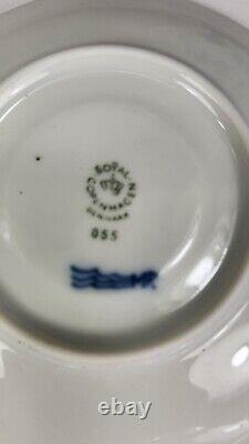 Set of 4 Royal Copenhagen BLUE FLUTED PLAIN Demitasse Cup & Saucer Sets 054/055