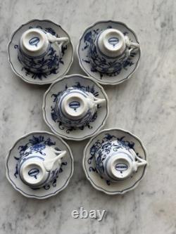 Set of 6 Meissen Blue Onion Demitasse Cups & Saucers Zwiebelmuster Porcelain Ger