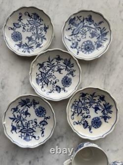 Set of 6 Meissen Blue Onion Demitasse Cups & Saucers Zwiebelmuster Porcelain Ger