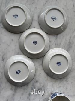 Set of 6 Meissen Blue Onion Demitasse Cups & Saucers Zwiebelmuster Porcelain Ger Set of 6 Meissen Blue Onion Demitasse Cups & Saucers Zwiebelmuster Porcelain Ger