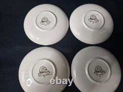 Spode Herring Hunt Green Demitasse Cups & Saucers Set of 8 Spode Herring Hunt Green Demitasse Cups & Saucers Set of 8