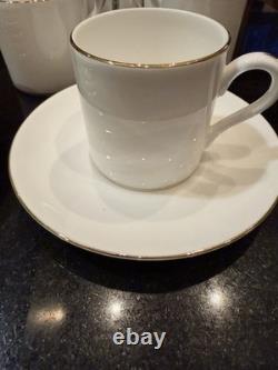 VTG 12 piece Wedgwood Bone China 6 Demitasse Cups & 6 Saucers White with gold rim