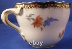 Vintage 20thC Meissen Porcelain A-Kante Demitasse Cup & Saucer Porzellan Tasse