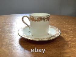 Wedgwood Gold Whitehall bone china 15 demitasse cups & 14 saucers, W4001