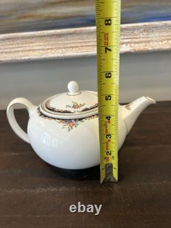 Wedgwood Osborne 13 Pc Set Tea Pot / Sugar Pot / Creamer/demitasse Cups/saucers