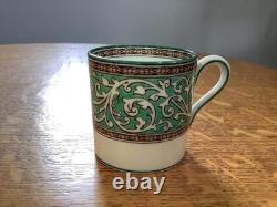 Wedgwood green Praze demitasse 6 cups & saucers floral center cream ground W2831