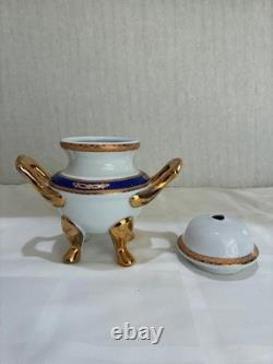 Yau Shing Laurel Shield porcelain demitasse coffee/tea set 12 cups and saucers