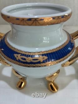 Yau Shing Laurel Shield porcelain demitasse coffee/tea set 12 cups and saucers